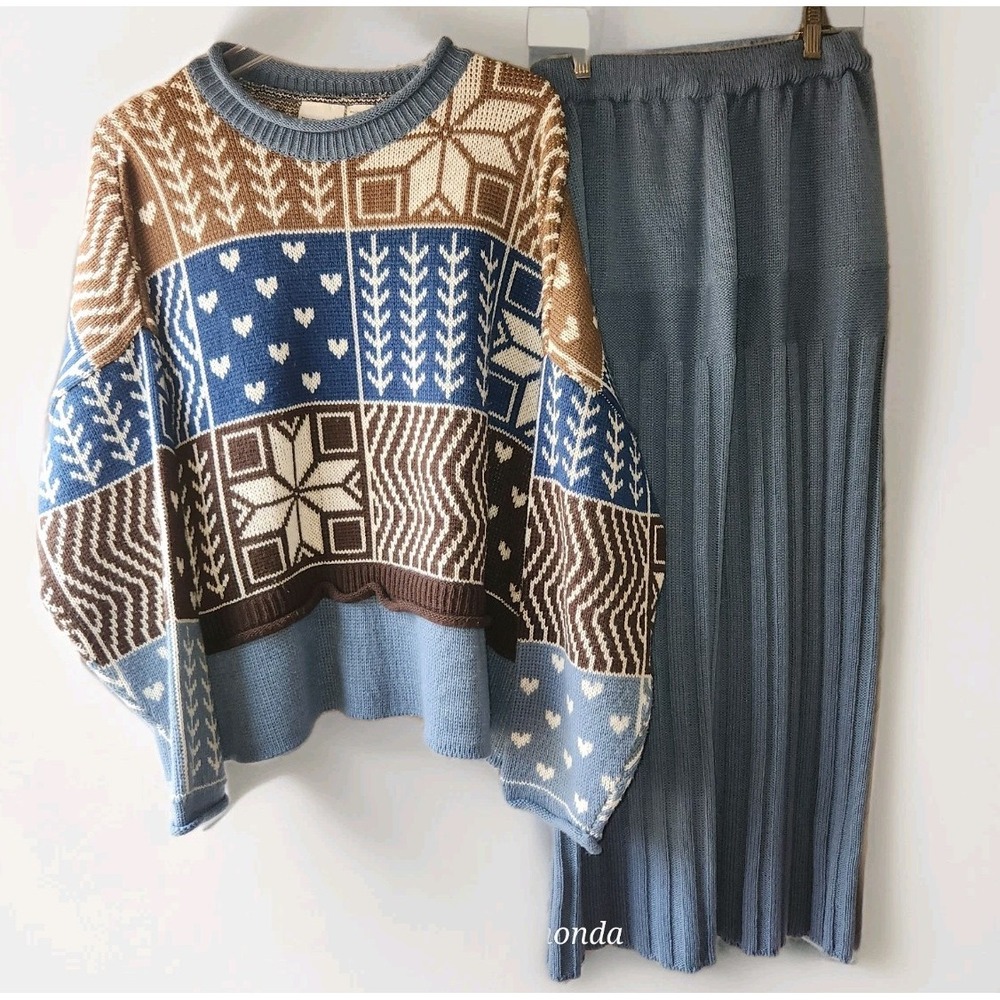 RARE Vintage Y2K 90s Newport News Oversize Sweater & Matching Sweater Skirt Set